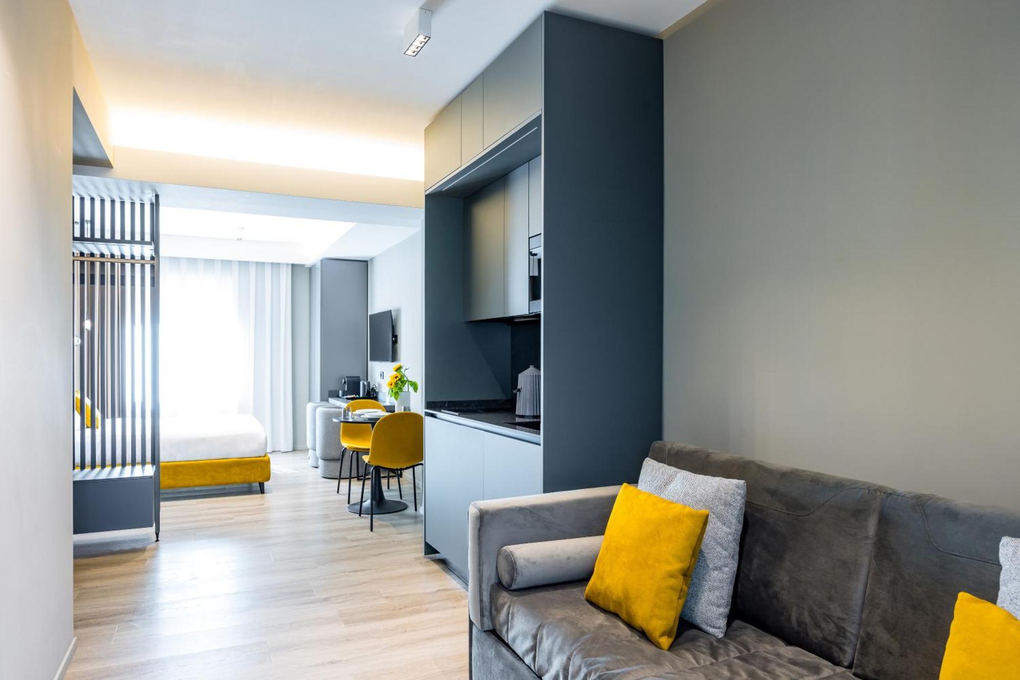 Mh Suites Plebiscito Неаполь Экстерьер фото