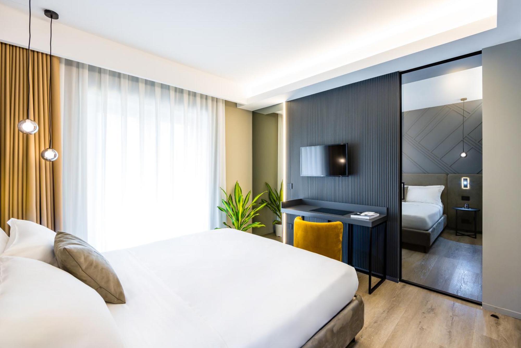 Mh Suites Plebiscito Неаполь Экстерьер фото
