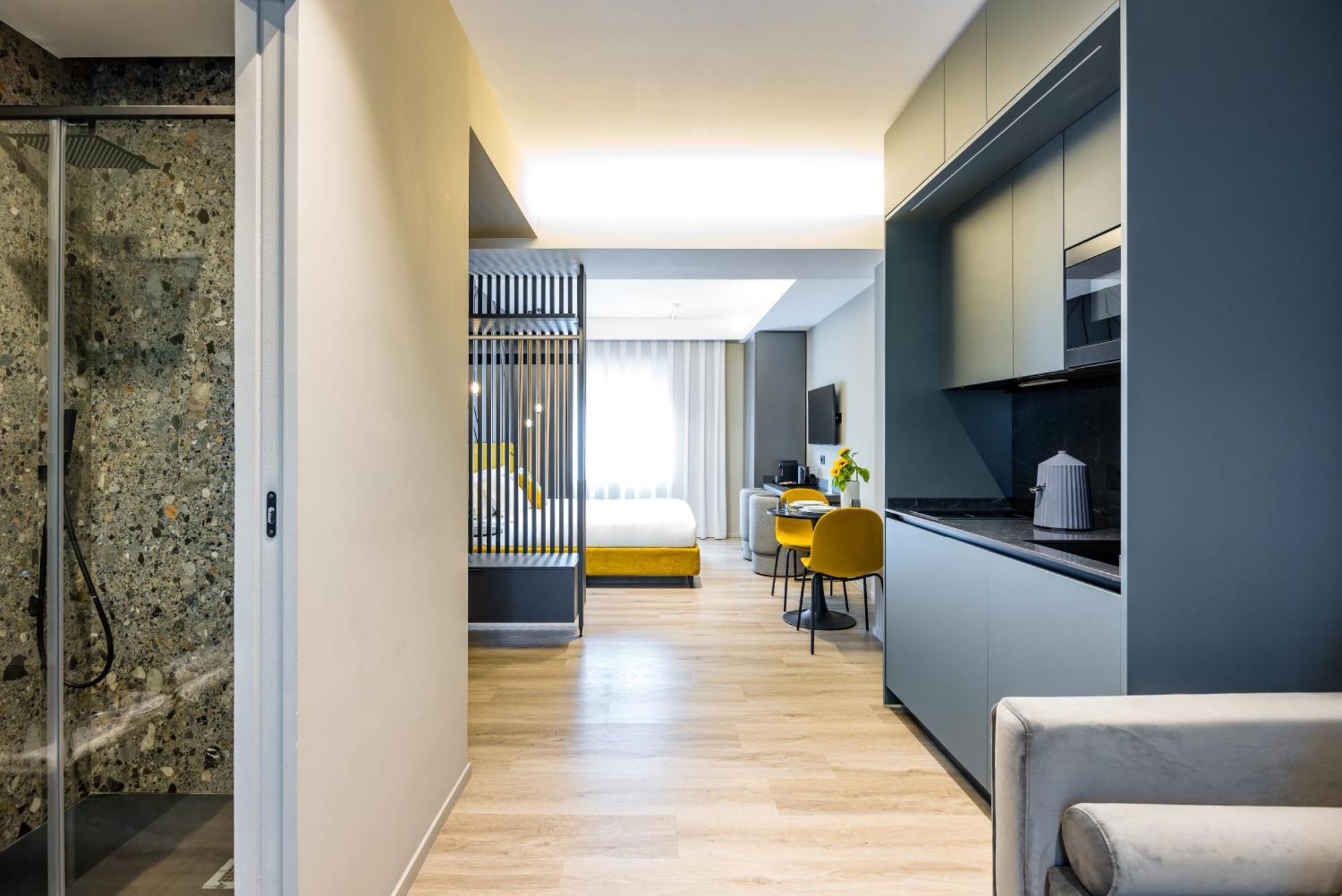 Mh Suites Plebiscito Неаполь Экстерьер фото